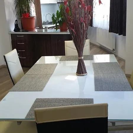 Amra Apartament Apartment *